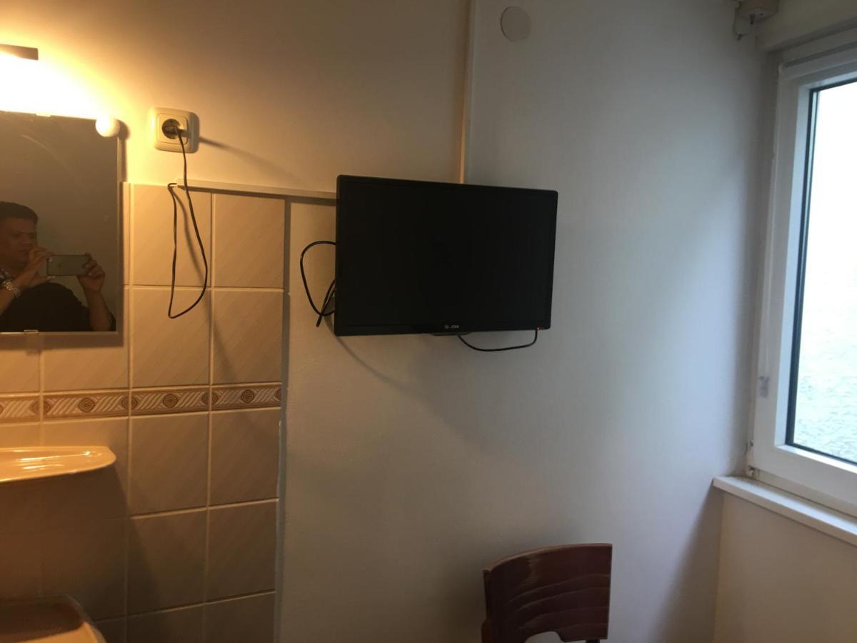 Hotel Zum Taunus Eppstein Eksteriør billede